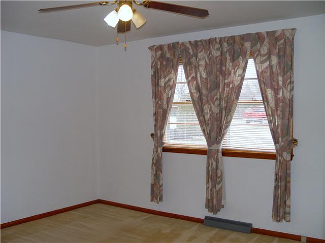 4259 Charlotte Road Obetz, OH 43207 - Photo 8 of 15