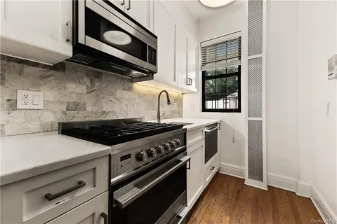 $255,000 | 26 Pondfield Road, Unit 3C, Bronxville, NY 10708