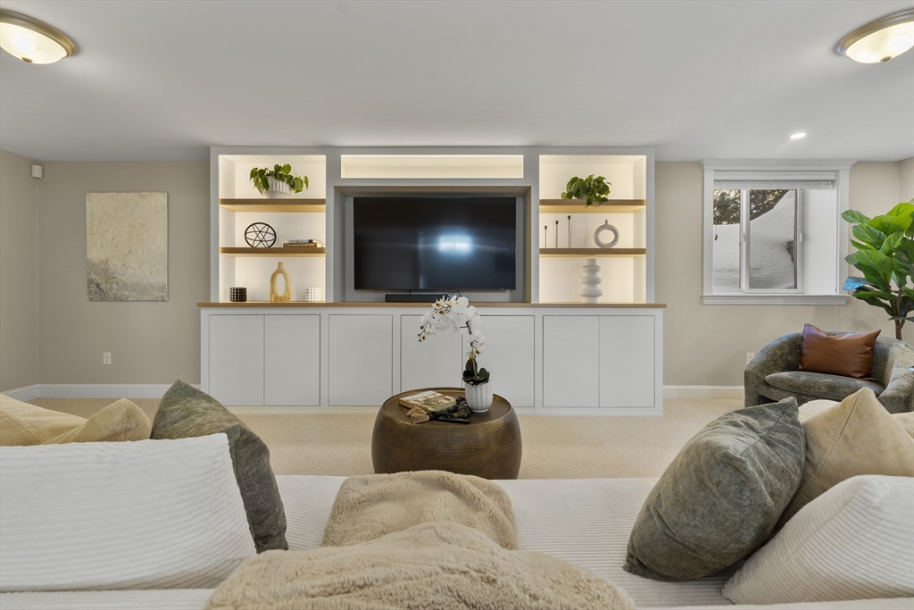 68 Pleasant Street, Unit 68 Needham, MA 02492 - Photo 17 of 24