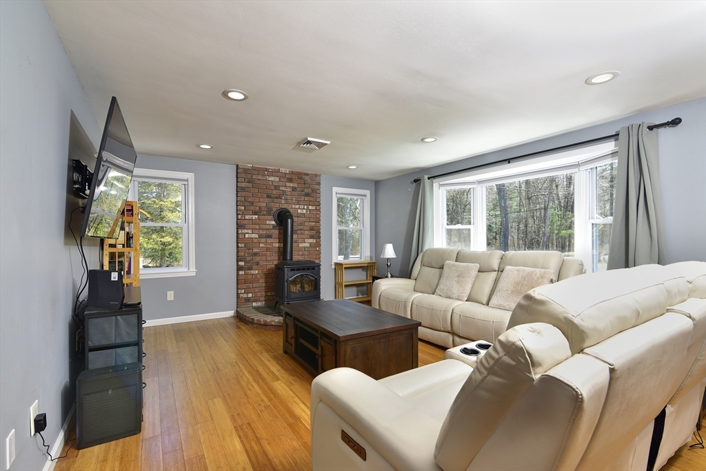 231 Mattapoisett Road Acushnet, MA 02743 - Photo 7 of 37 Gallery Image 7