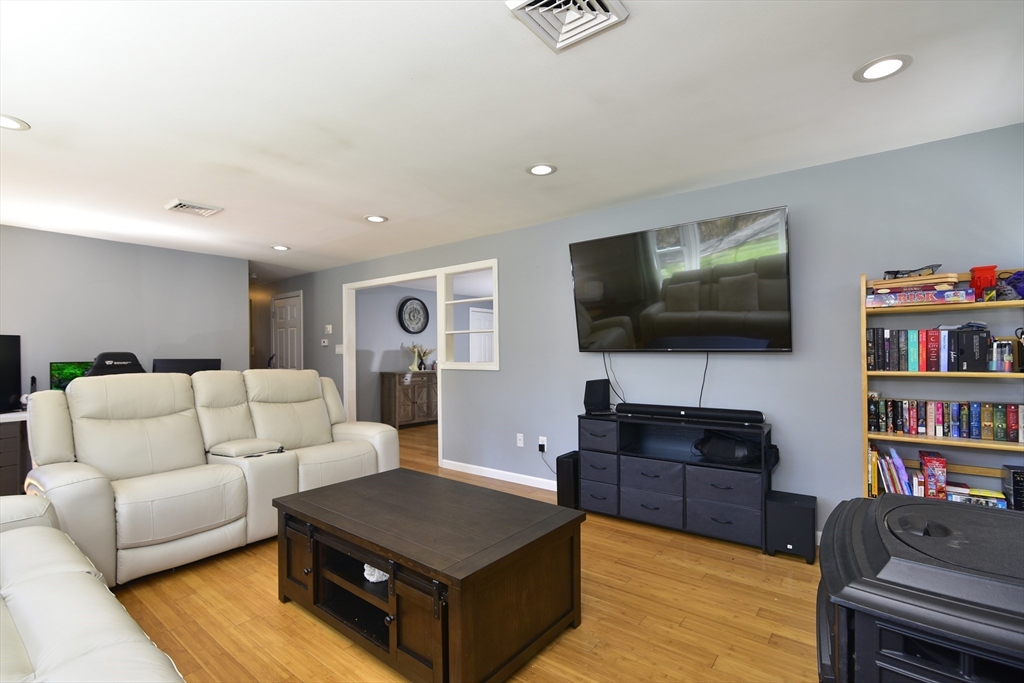 231 Mattapoisett Road Acushnet, MA 02743 - Photo 8 of 37 Gallery Image 8