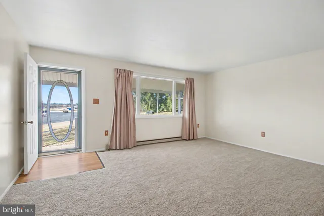 $299,900 | 60 Blacksnake Road, Duncannon, PA 17020