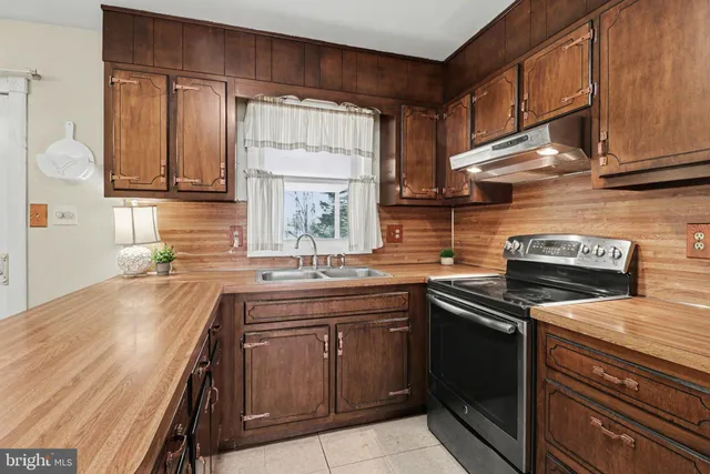 $299,900 | 60 Blacksnake Road, Duncannon, PA 17020