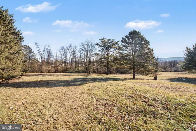 $299,900 | 60 Blacksnake Road, Duncannon, PA 17020