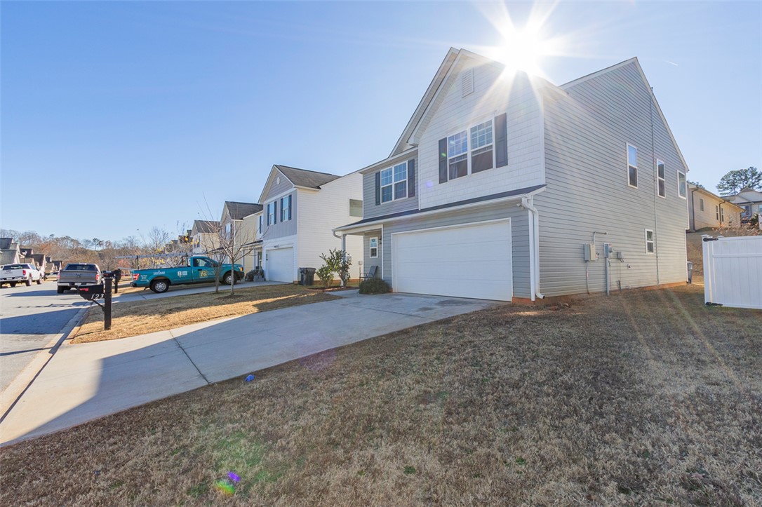 123 Elmhurst Lane Anderson, SC 29621 - Photo 2 of 44