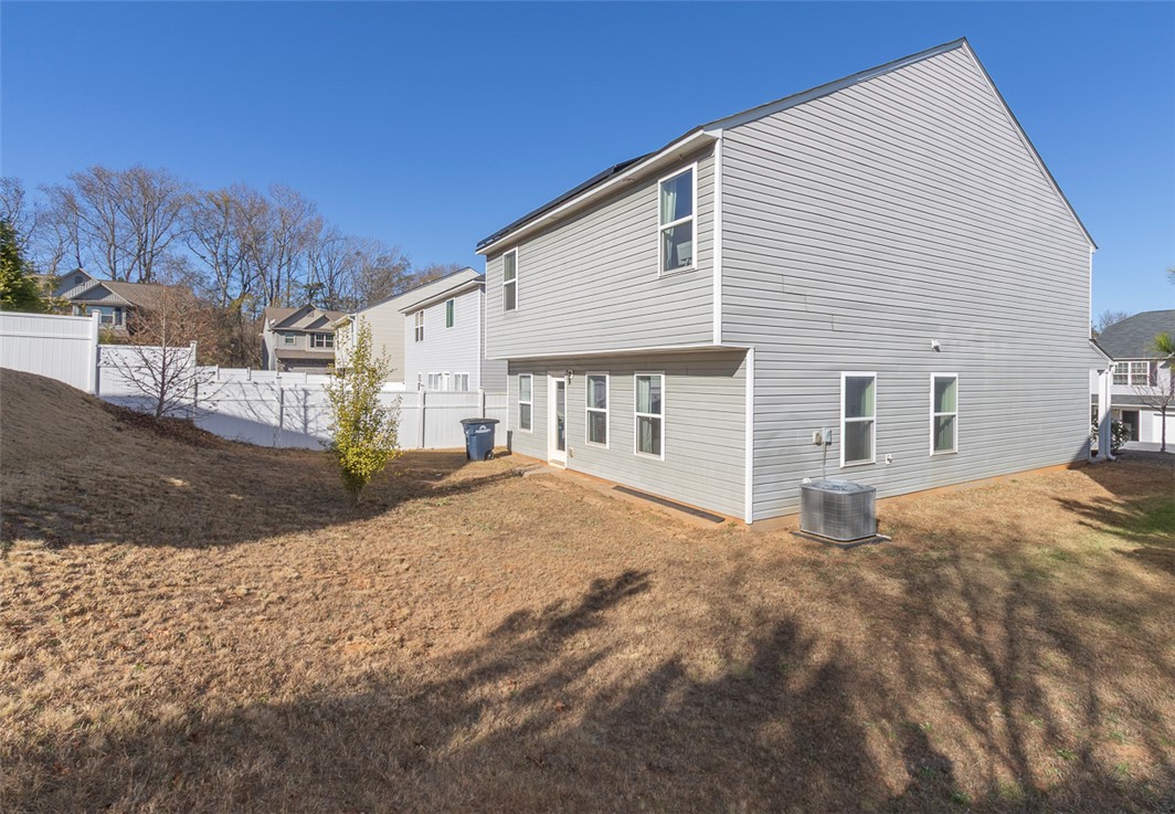 123 Elmhurst Lane Anderson, SC 29621 - Photo 4 of 44