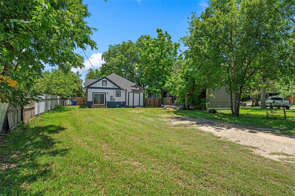 2023 Bosque Boulevard Waco, TX 76707 - Photo 20 of 26