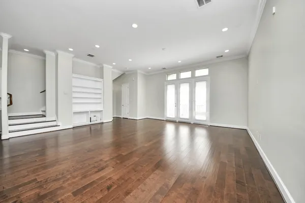 $2,900 | 1716 Stuart Street, Houston, TX 77004