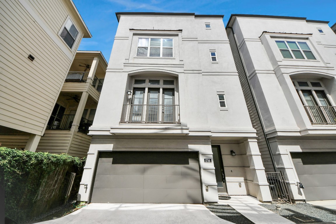 1716 Stuart Street Houston, TX 77004 - Photo 2 of 39