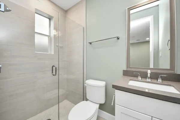 $2,900 | 1716 Stuart Street, Houston, TX 77004
