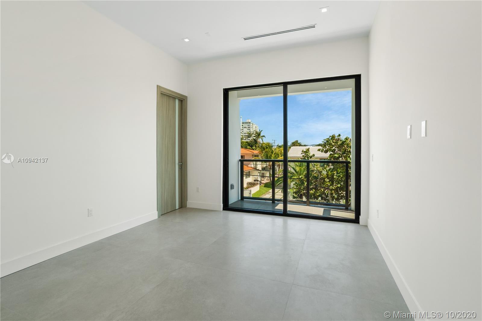 Sans Souci North Miami, FL 33181 - Photo 19 of 40