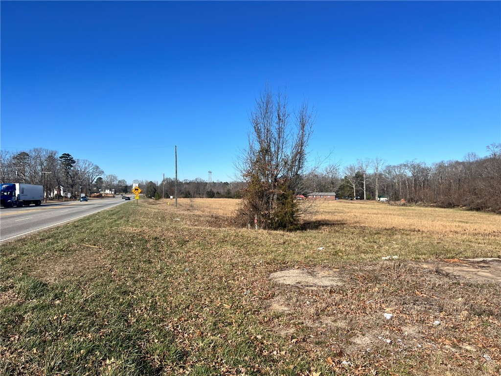 9005 Augusta Road Pelzer, SC 29669 - Photo 5 of 14