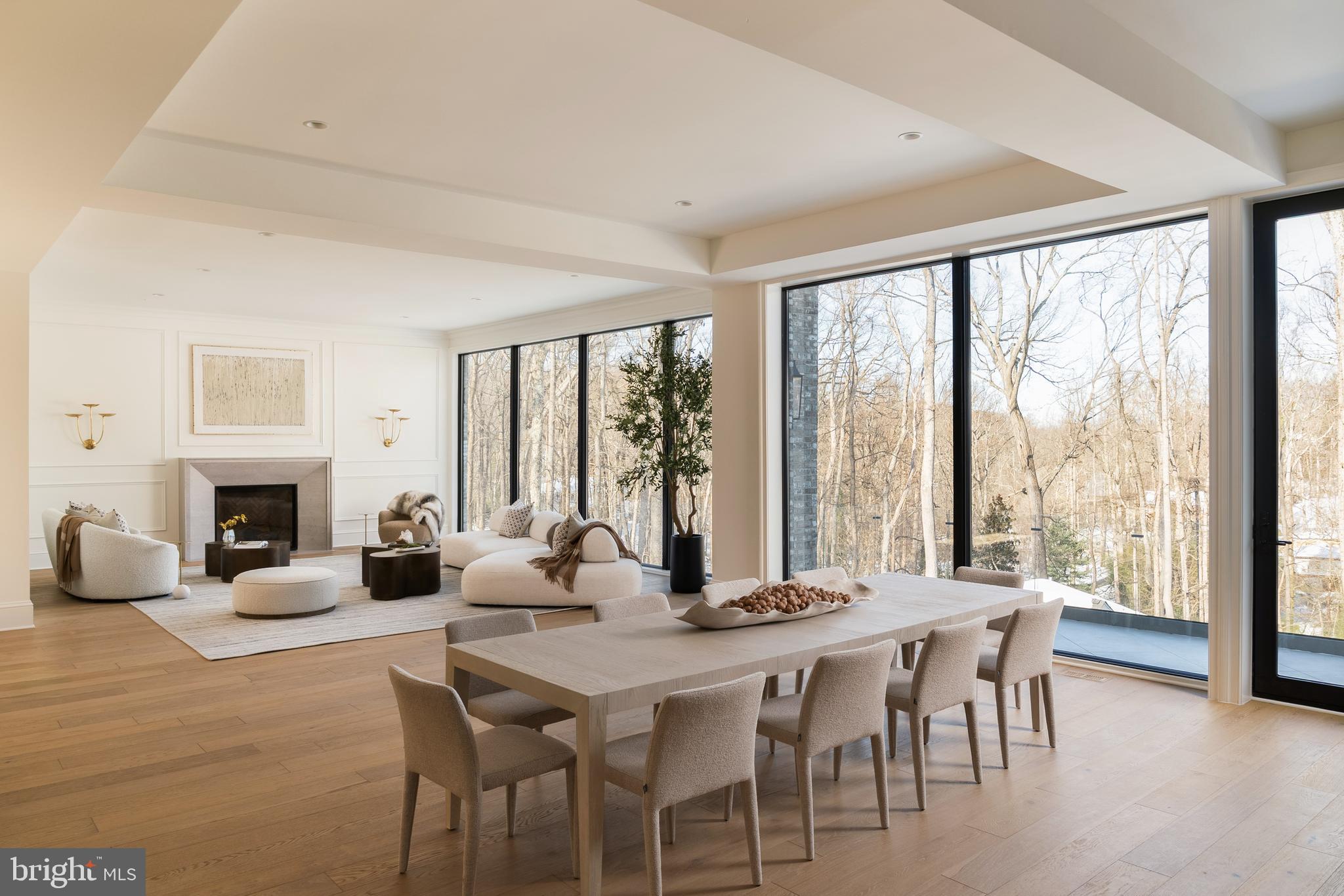 8634 Overlook Road McLean, VA 22102 - Photo 19 of 76 Open-concept living and dining areas