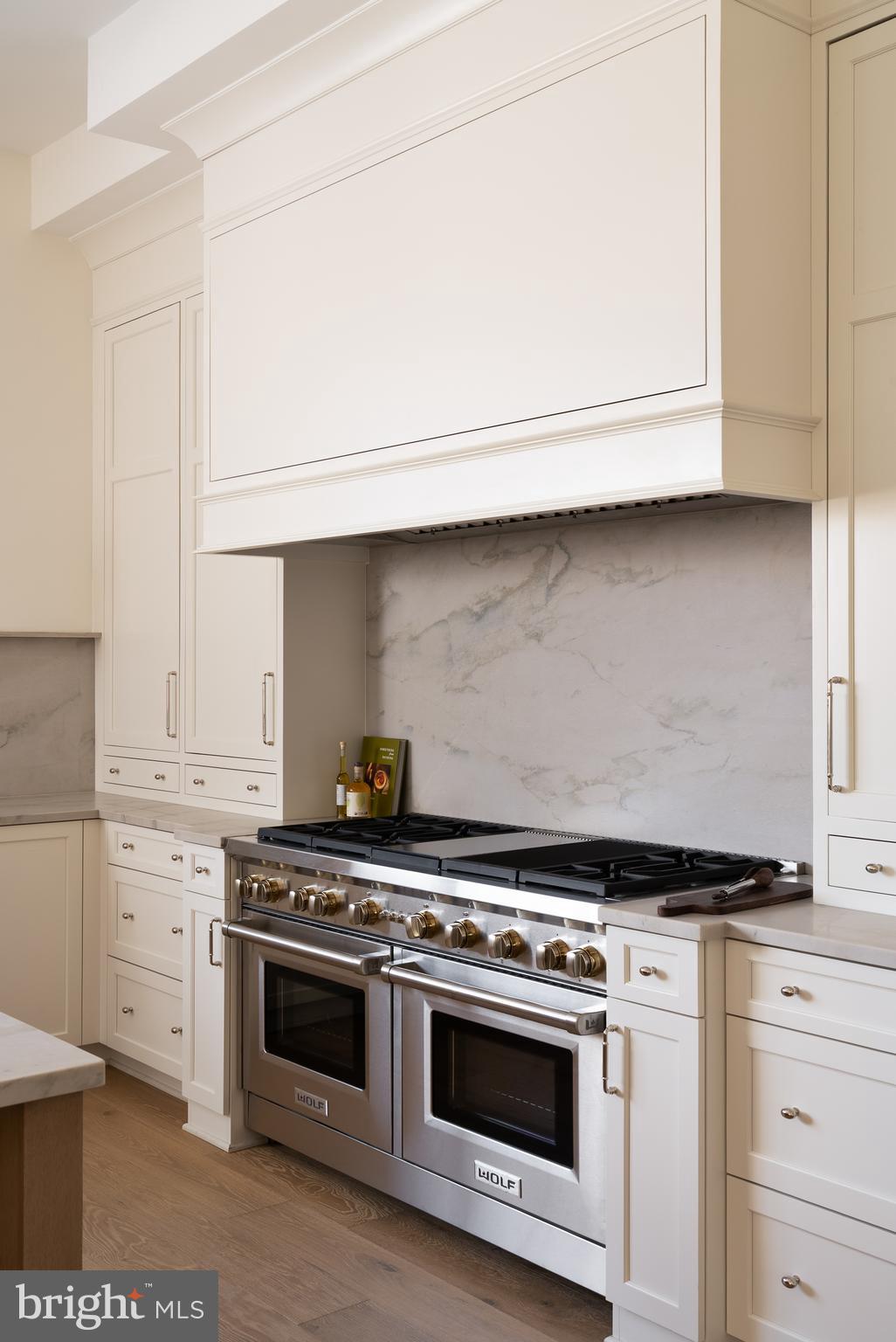 8634 Overlook Road McLean, VA 22102 - Photo 23 of 88 Custom-designed architectural hood