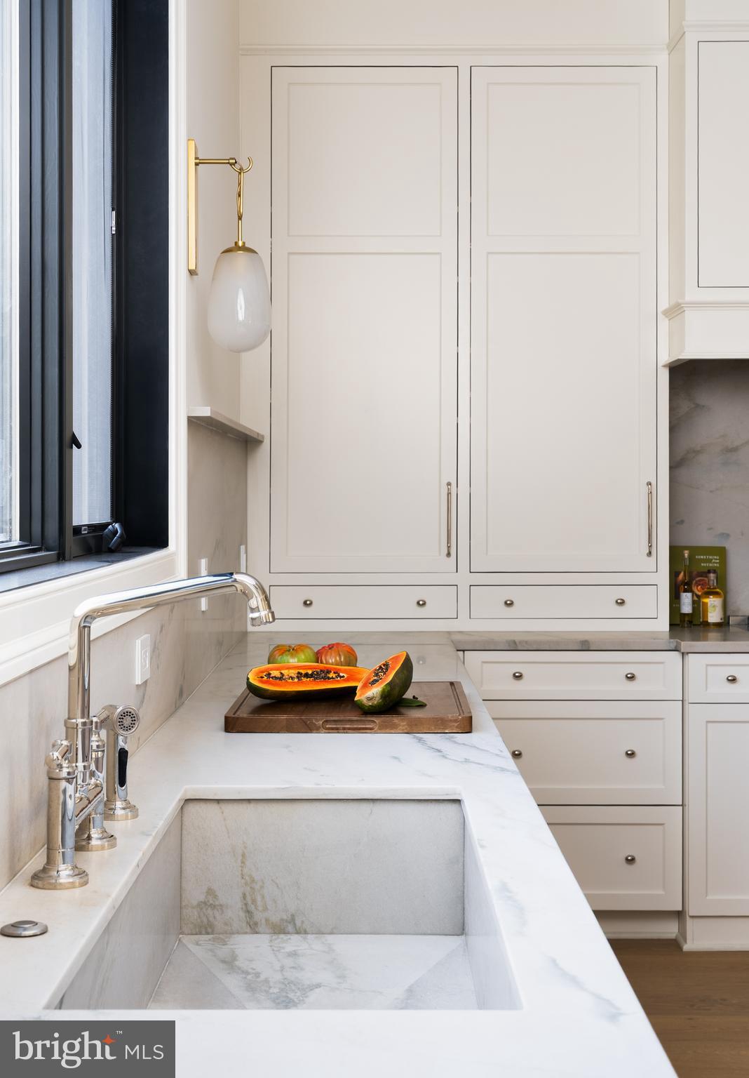 8634 Overlook Road McLean, VA 22102 - Photo 24 of 76 Casablanca Quartzite counters with integrated sink