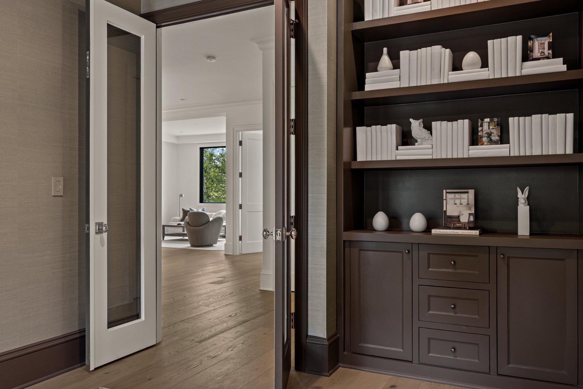 8634 Overlook Road McLean, VA 22102 - Photo 57 of 88 Elegant entryway with modern charm.
