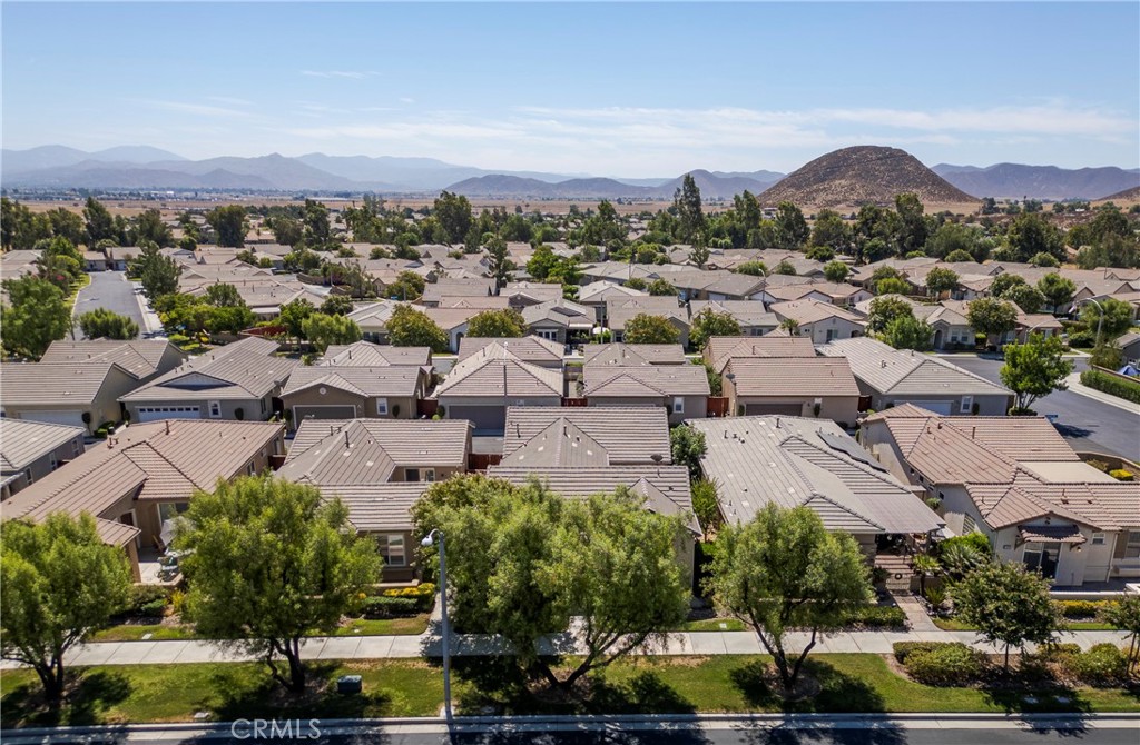 256 4 Seasons Boulevard Hemet, CA 92545 - Photo 23 of 31 an aerial view of multiple house