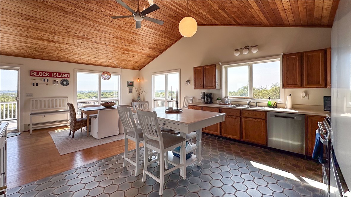 1180 Corn Neck Road Block Island, RI 02807 - Photo 10 of 47 Gallery Image 10
