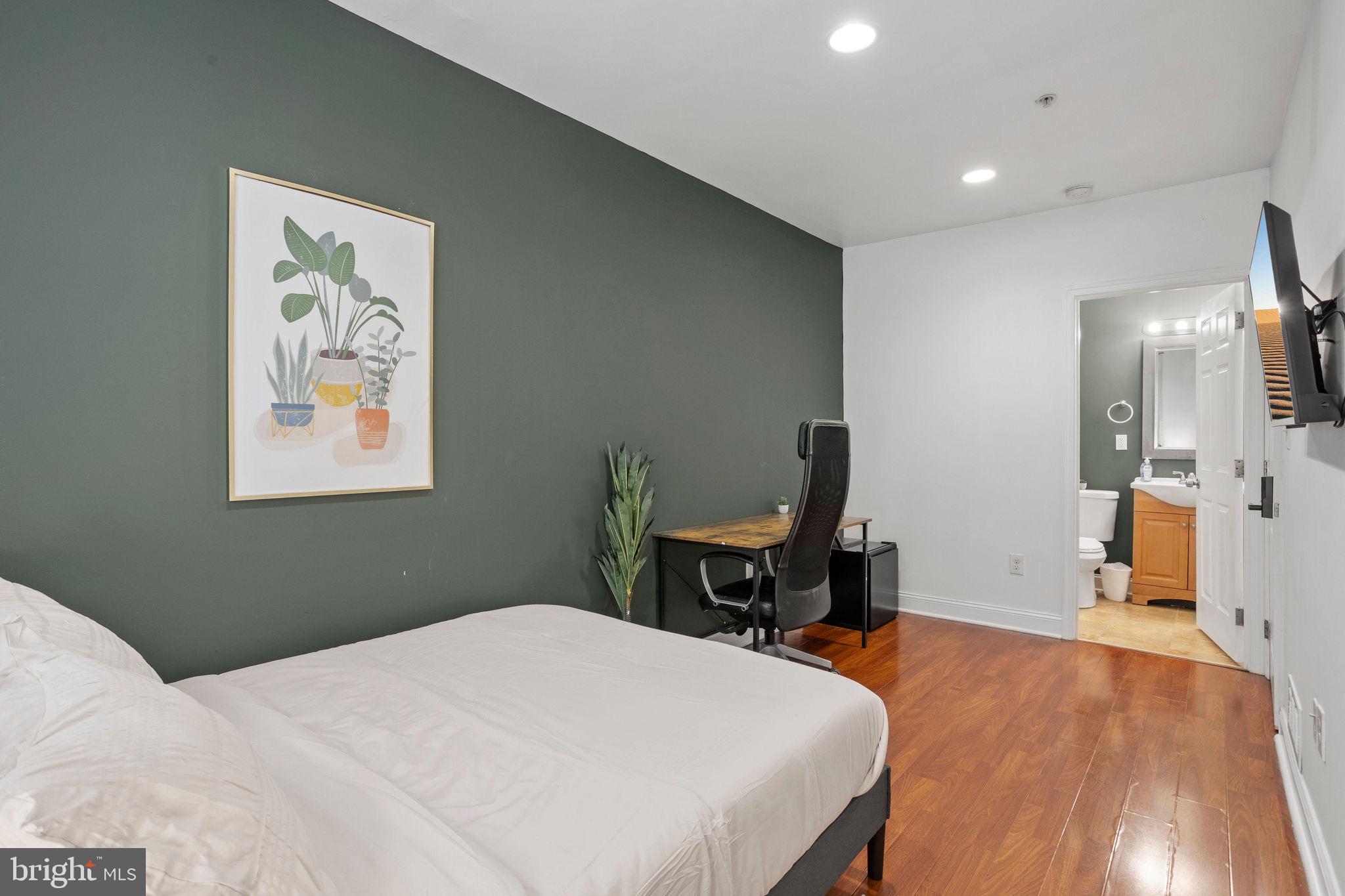 2255 North 12th Street Philadelphia, PA 19133 - Photo 12 of 29