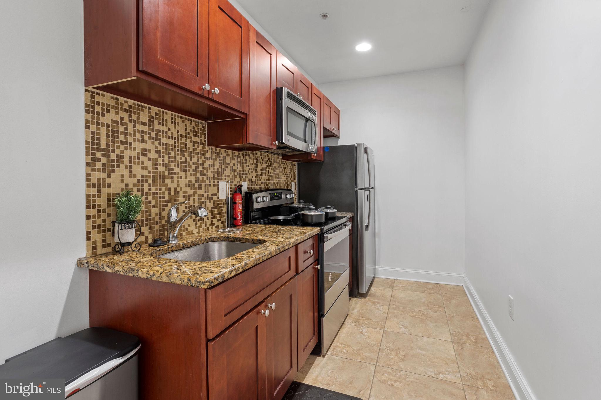 2255 North 12th Street Philadelphia, PA 19133 - Photo 14 of 29