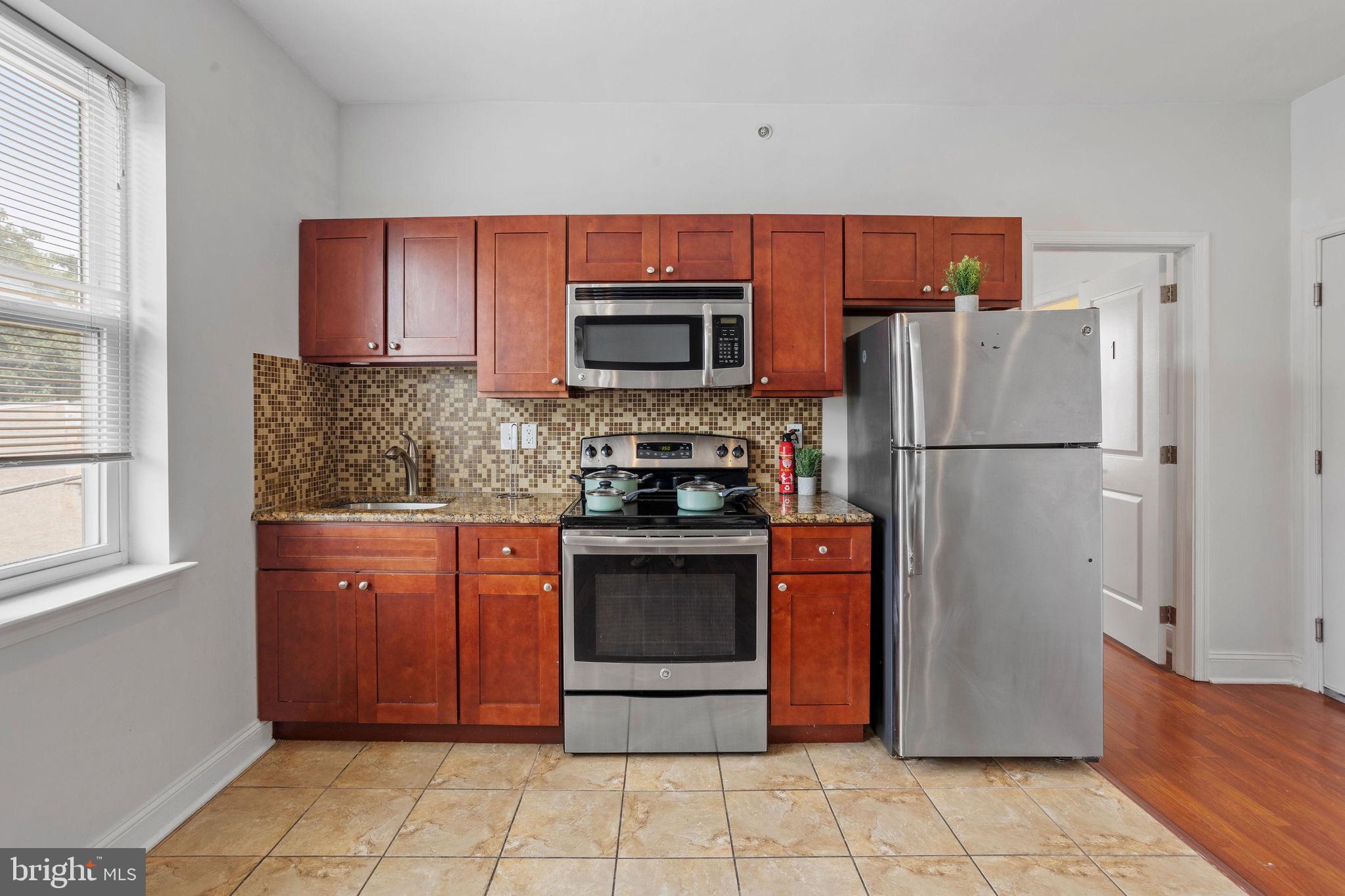 2255 North 12th Street Philadelphia, PA 19133 - Photo 3 of 29