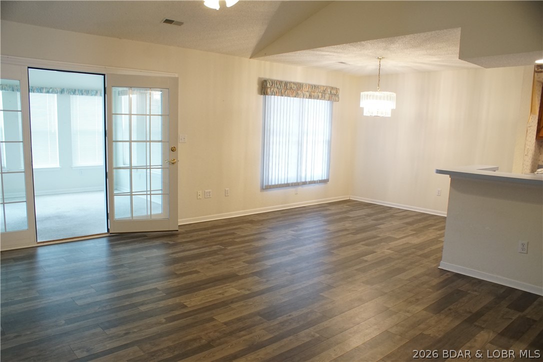 822 Maple Tree Circle Osage Beach, MO 65065 - Photo 8 of 34