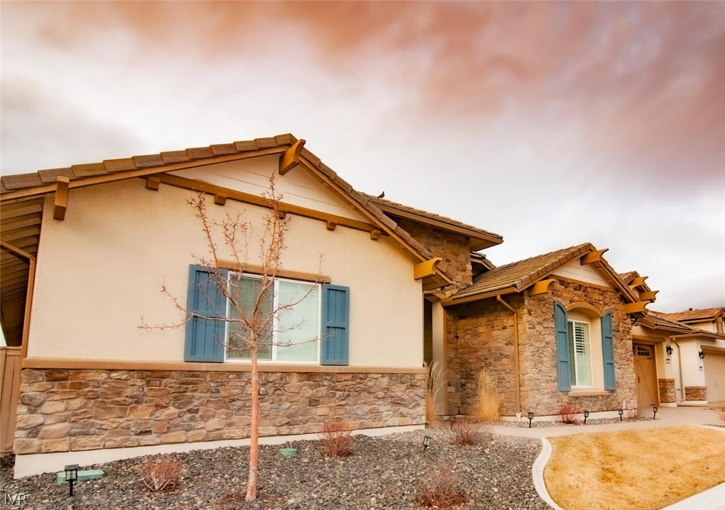2265 Hyperion Lane Reno, NV 89521 - Photo 2 of 16 a view of a house with a snow