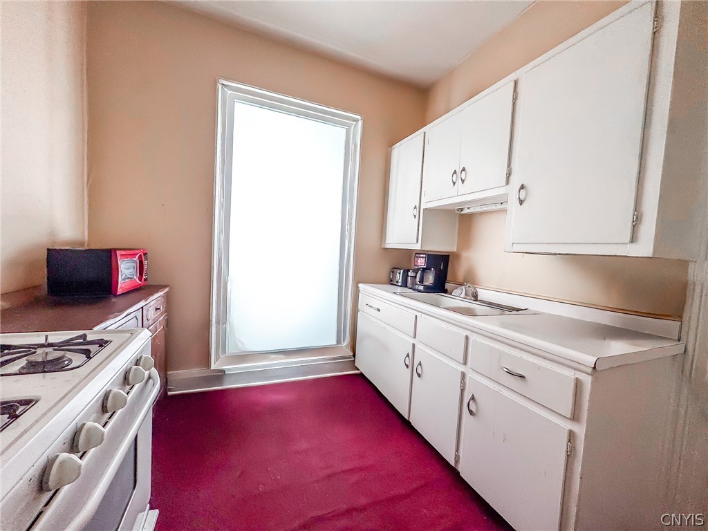 194 Genesee Street Auburn, NY 13021 - Photo 29 of 40 Apartment #4