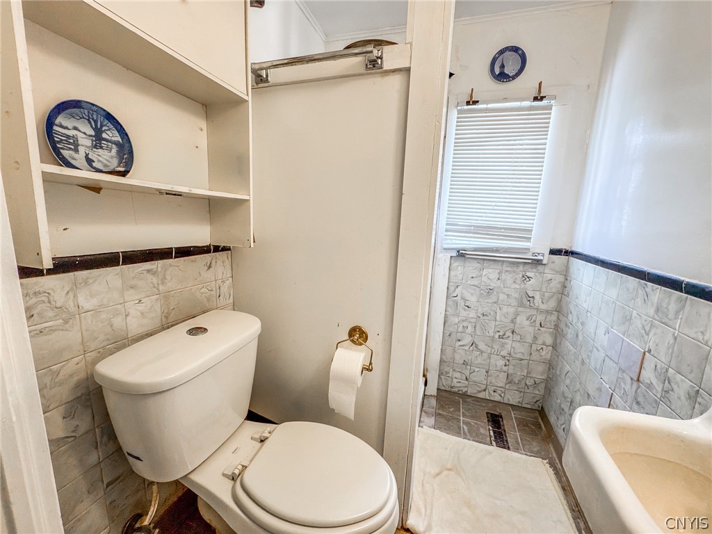 194 Genesee Street Auburn, NY 13021 - Photo 38 of 40 Apartment #5