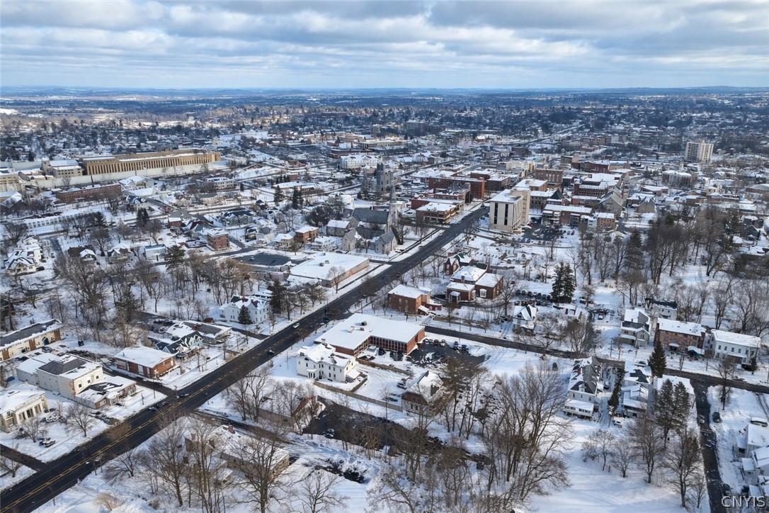 194 Genesee Street Auburn, NY 13021 - Photo 8 of 40