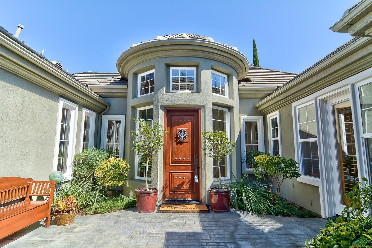 14009 Lake Poway Road Poway, CA 92064 - Photo 2 of 25 Gallery Image 2