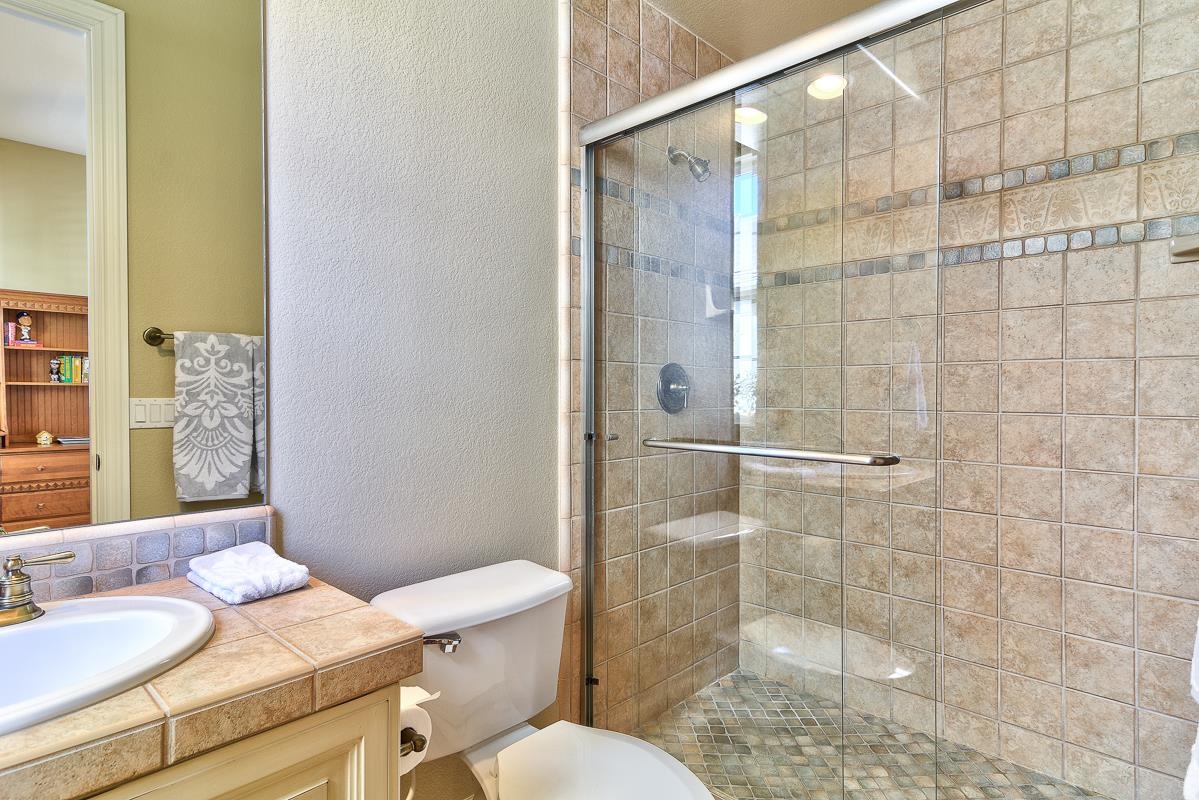 14009 Lake Poway Road Poway, CA 92064 - Photo 13 of 25 Gallery Image 13