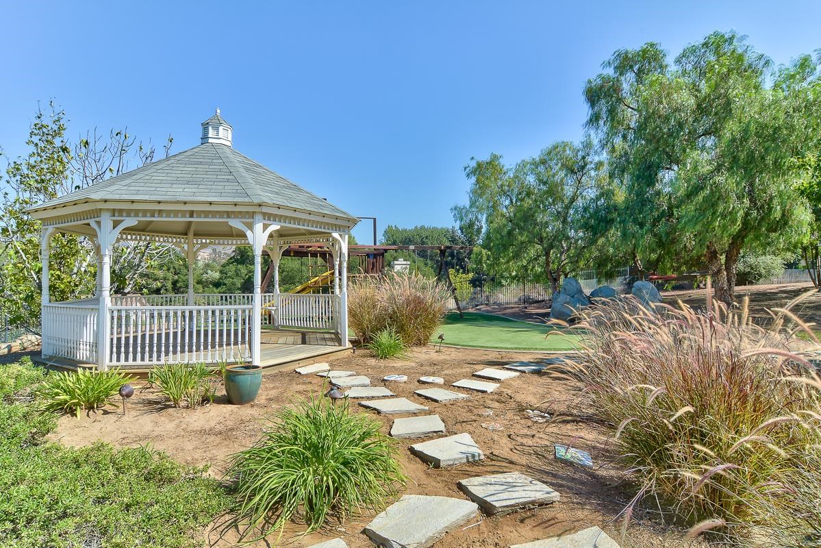 14009 Lake Poway Road Poway, CA 92064 - Photo 20 of 25 Host a luncheon or birthday party under your own gazebo!