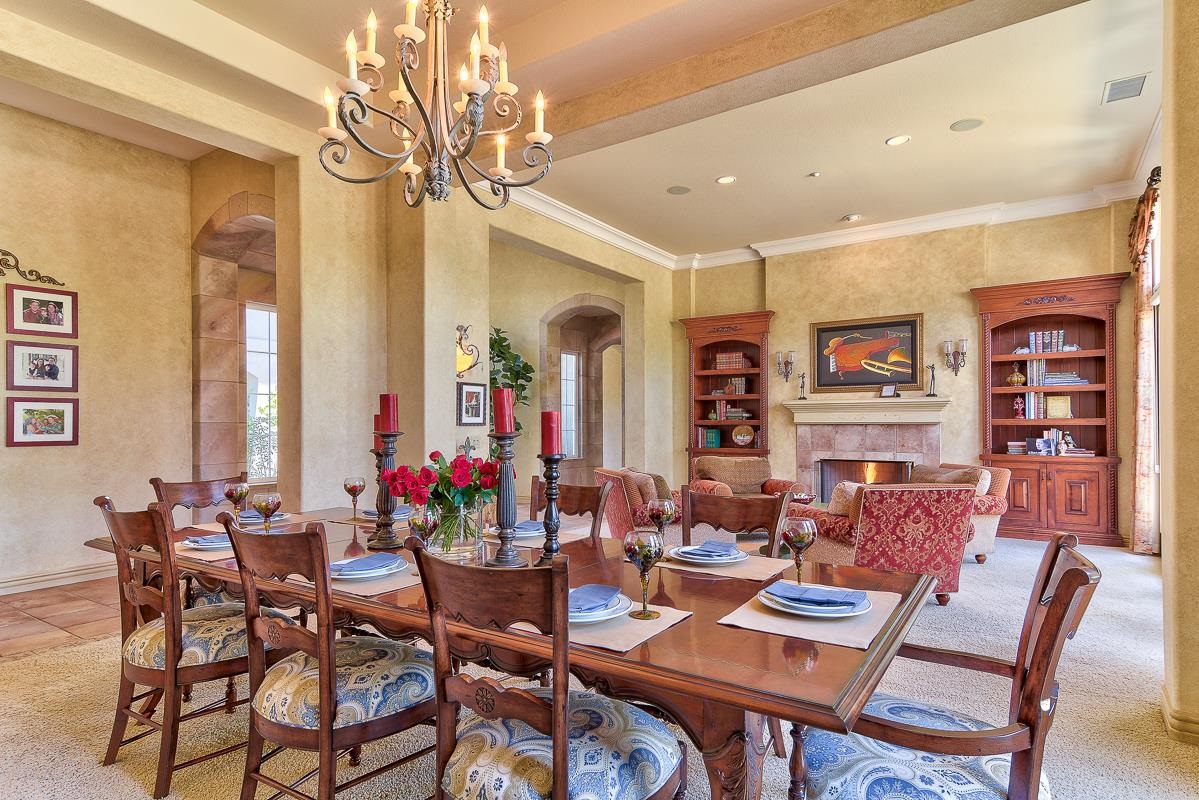 14009 Lake Poway Road Poway, CA 92064 - Photo 4 of 25 Beautiful Dining Room.