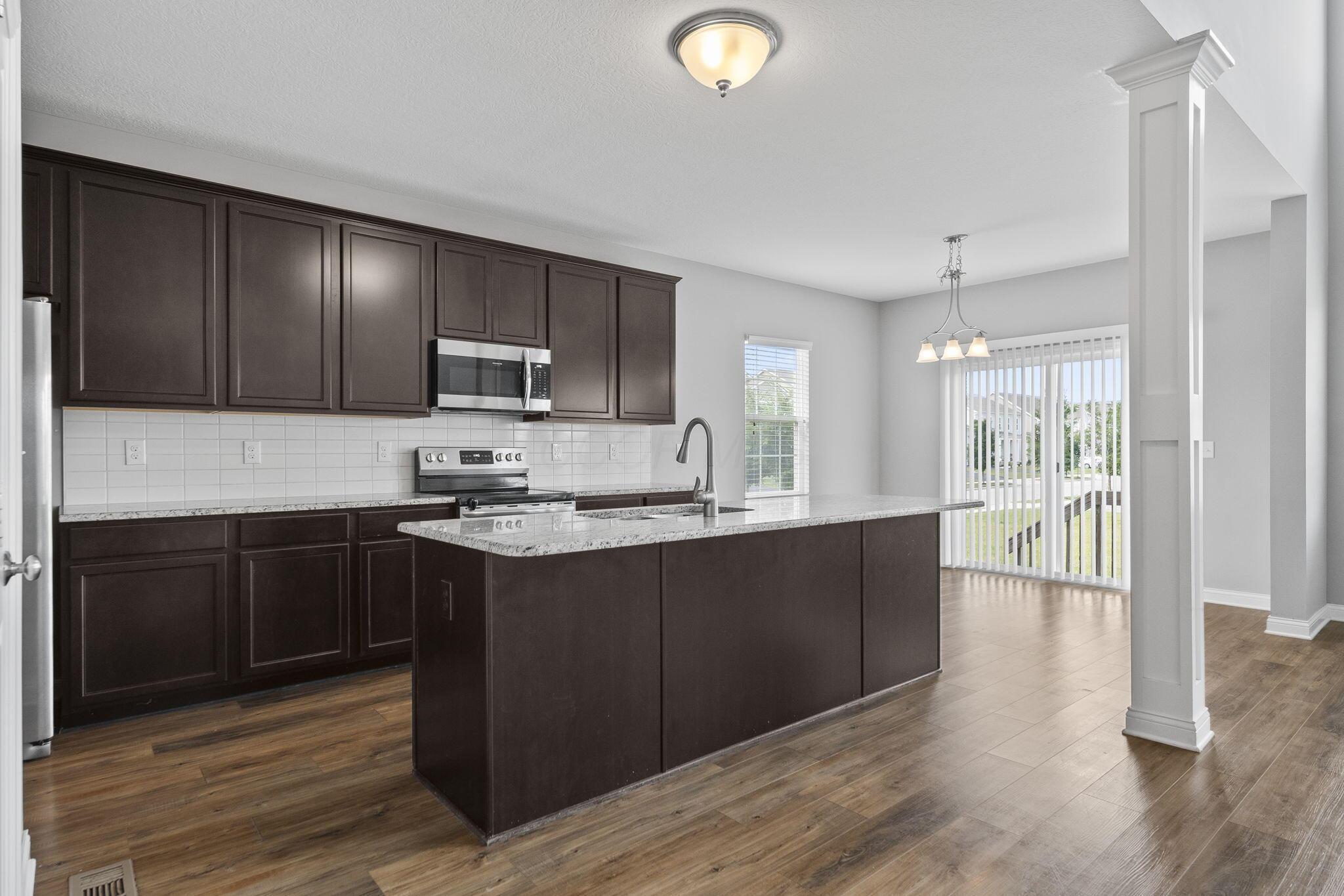6158 Heather Ridge Drive Delaware, OH 43015 - Photo 5 of 51 Kitchen views