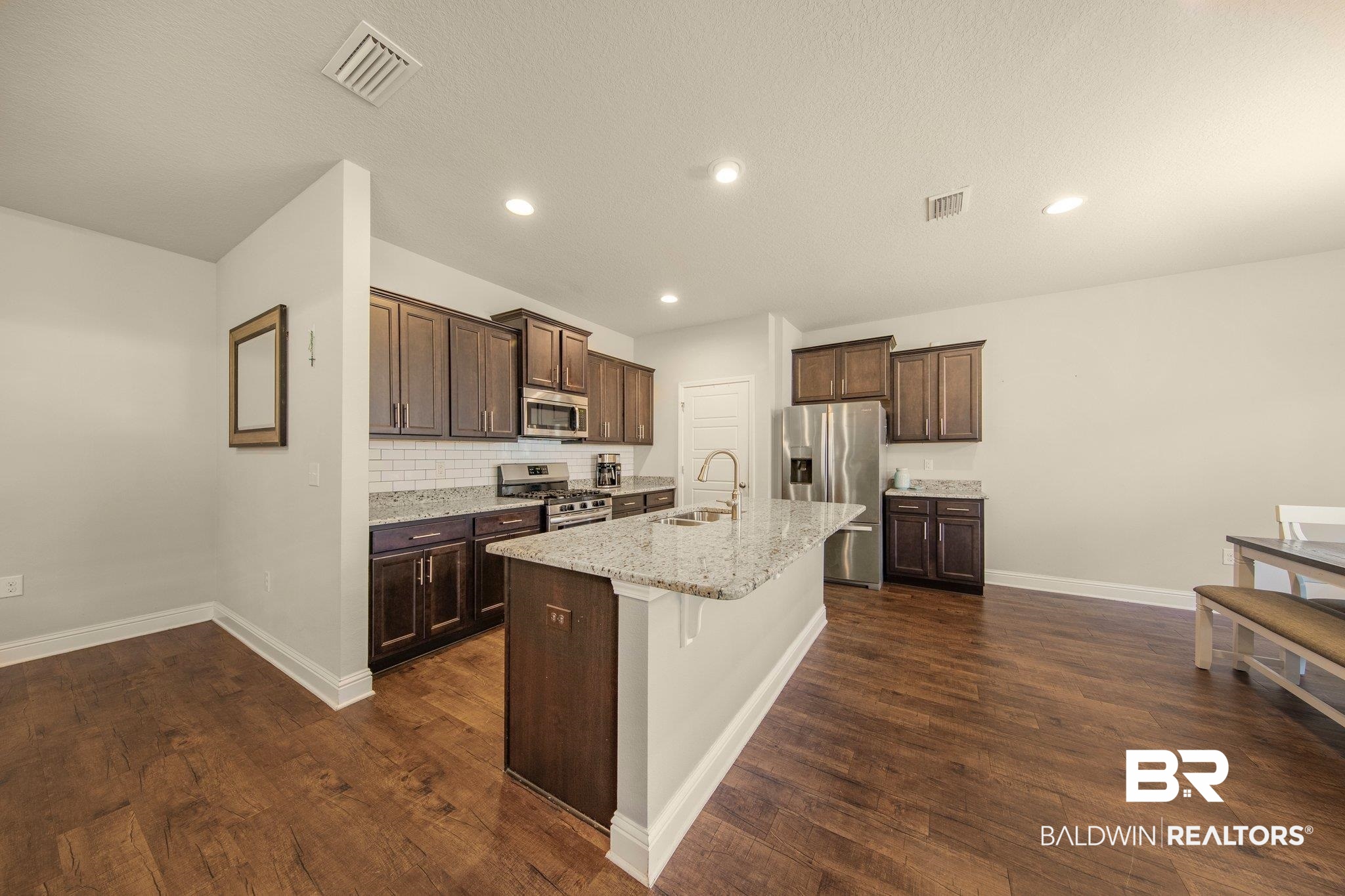 31453 Hoot Owl Road Daphne, AL 36527 - Photo 13 of 39 Kitchen