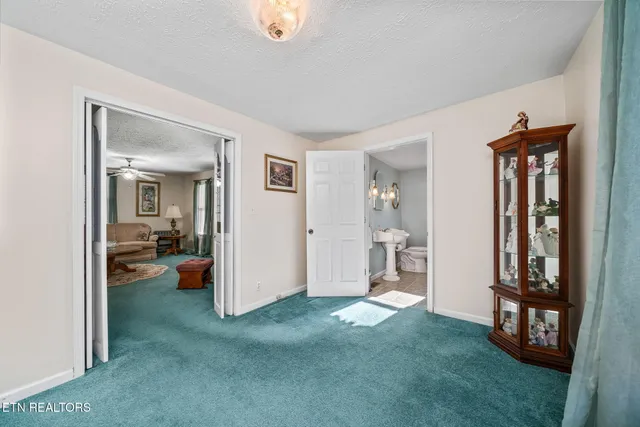 $589,900 | 5334 Morgan County Highway, Lancing, TN 37770