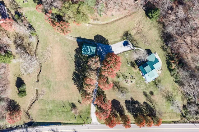 $589,900 | 5334 Morgan County Highway, Lancing, TN 37770