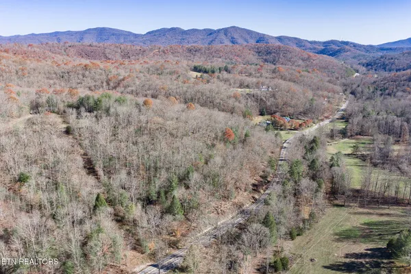 $539,900 | 5334 Morgan County Highway, Lancing, TN 37770