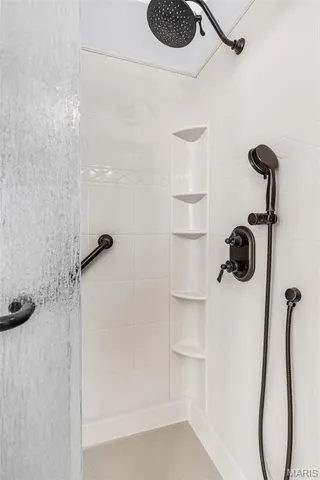 $825,000 | 17104 Hillcrest Field Court, Chesterfield, MO 63005