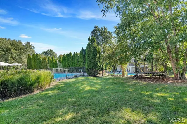 $825,000 | 17104 Hillcrest Field Court, Chesterfield, MO 63005