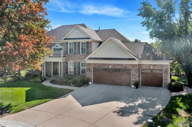 $825,000 | 17104 Hillcrest Field Court, Chesterfield, MO 63005