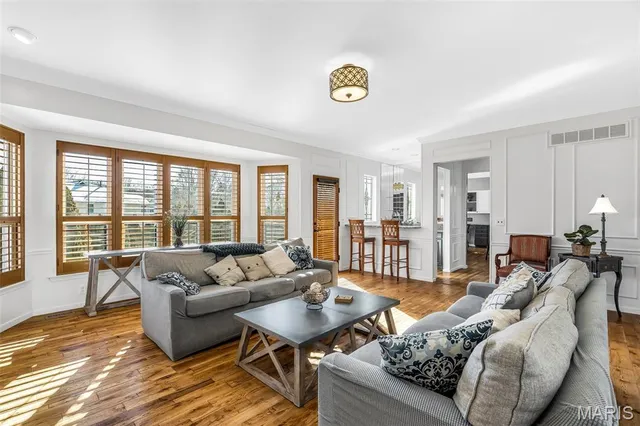 $825,000 | 17104 Hillcrest Field Court, Chesterfield, MO 63005