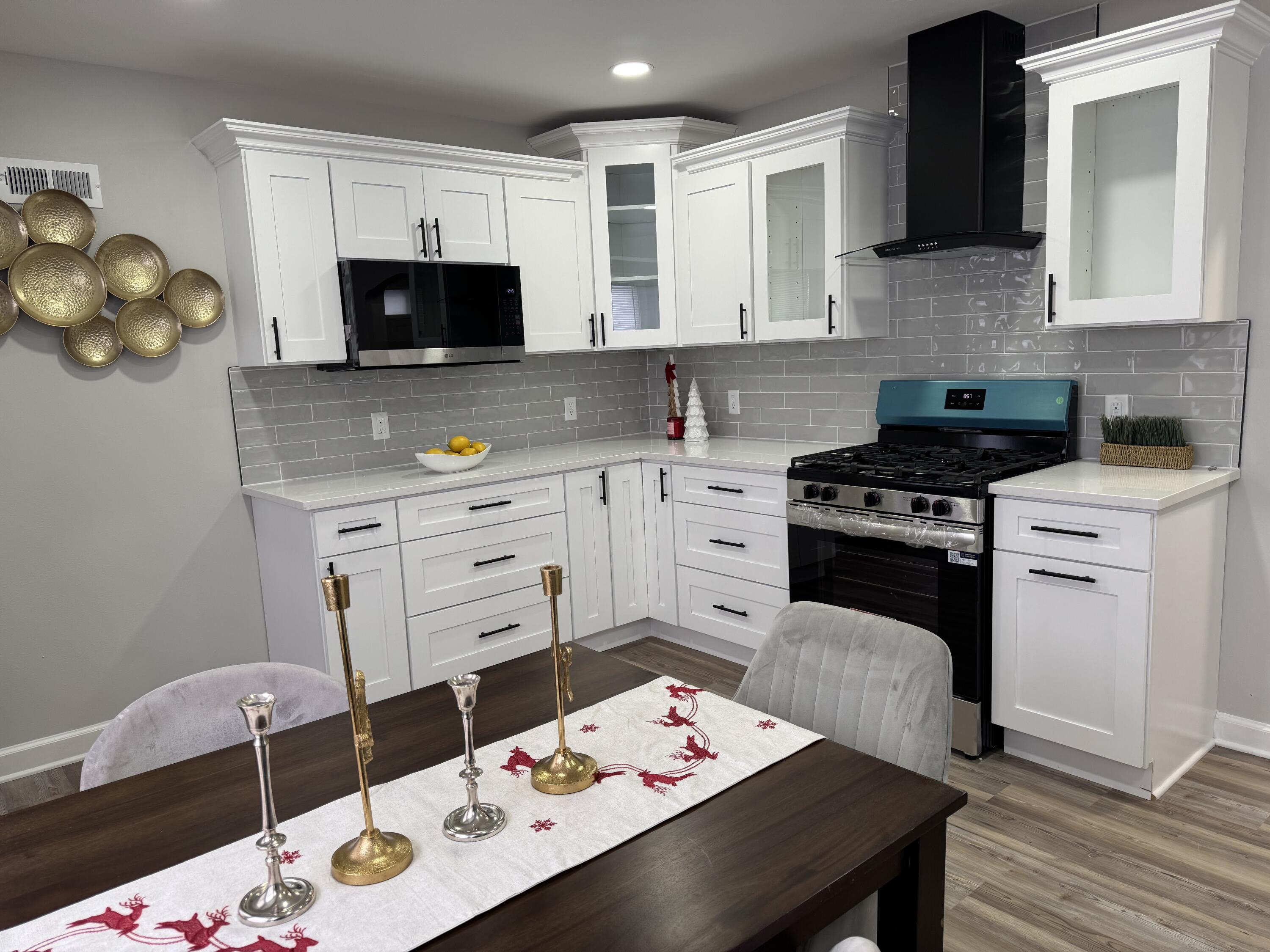 4341 North 48th Street Milwaukee, WI 53216 - Photo 3 of 20 IMG_3431