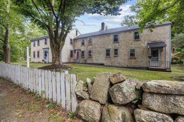 $585,000 | 687 Main Street, Wareham, MA 02571