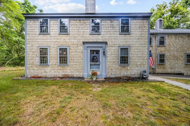 $585,000 | 687 Main Street, Wareham, MA 02571