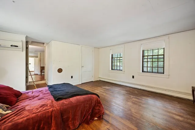 $585,000 | 687 Main Street, Wareham, MA 02571