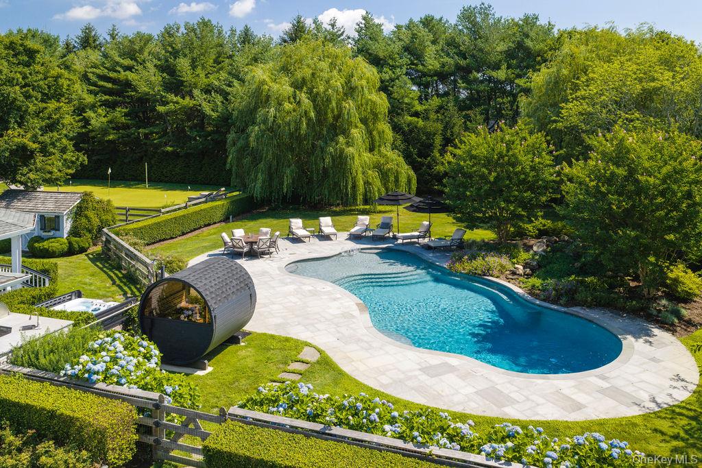 1810 Main Road Jamesport, NY 11901 - Photo 23 of 40