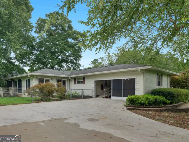 front view of house with a yard