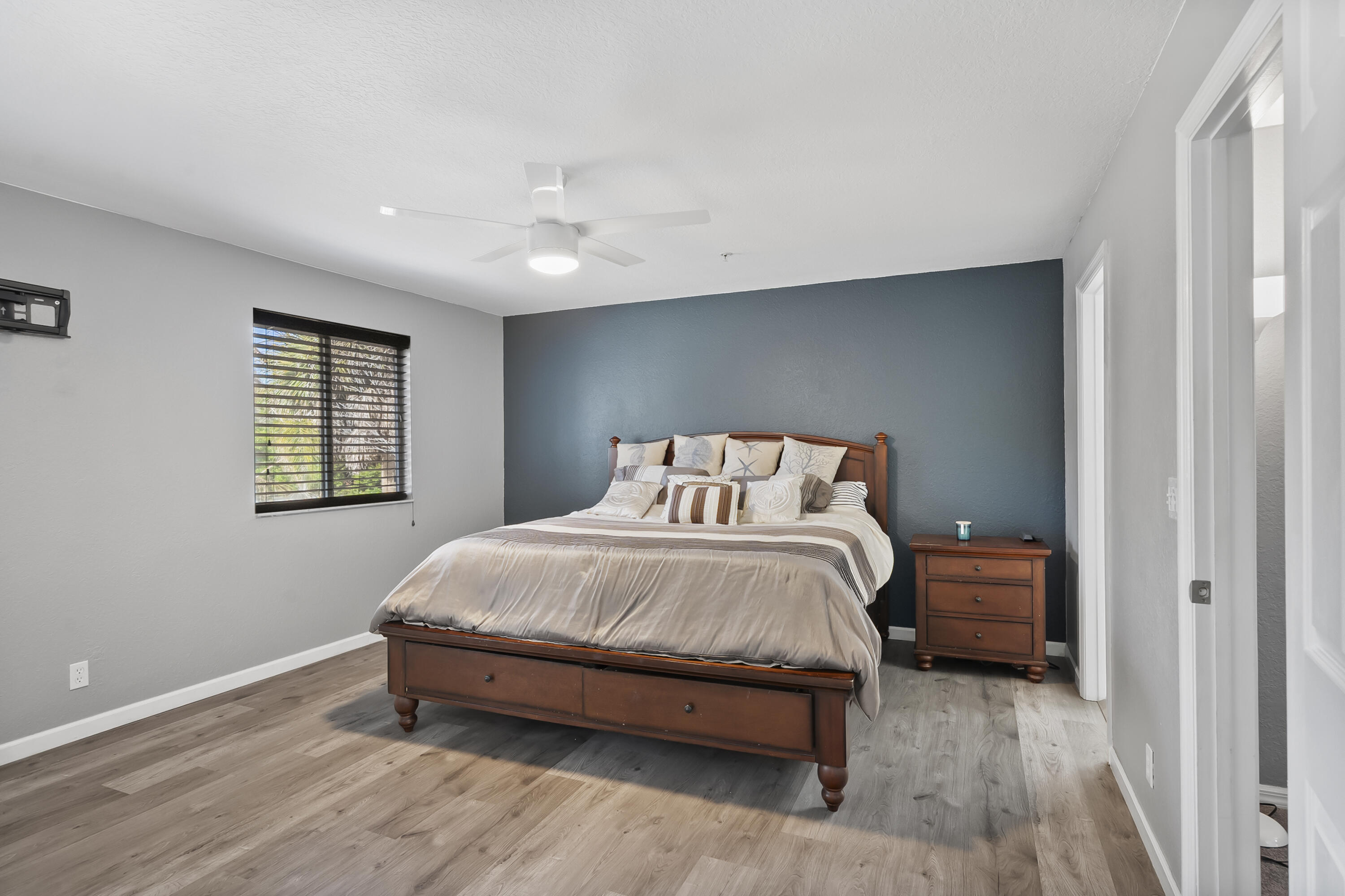 324 Southeast Bloxham Way Stuart, FL 34997 - Photo 20 of 35 DSC00376
